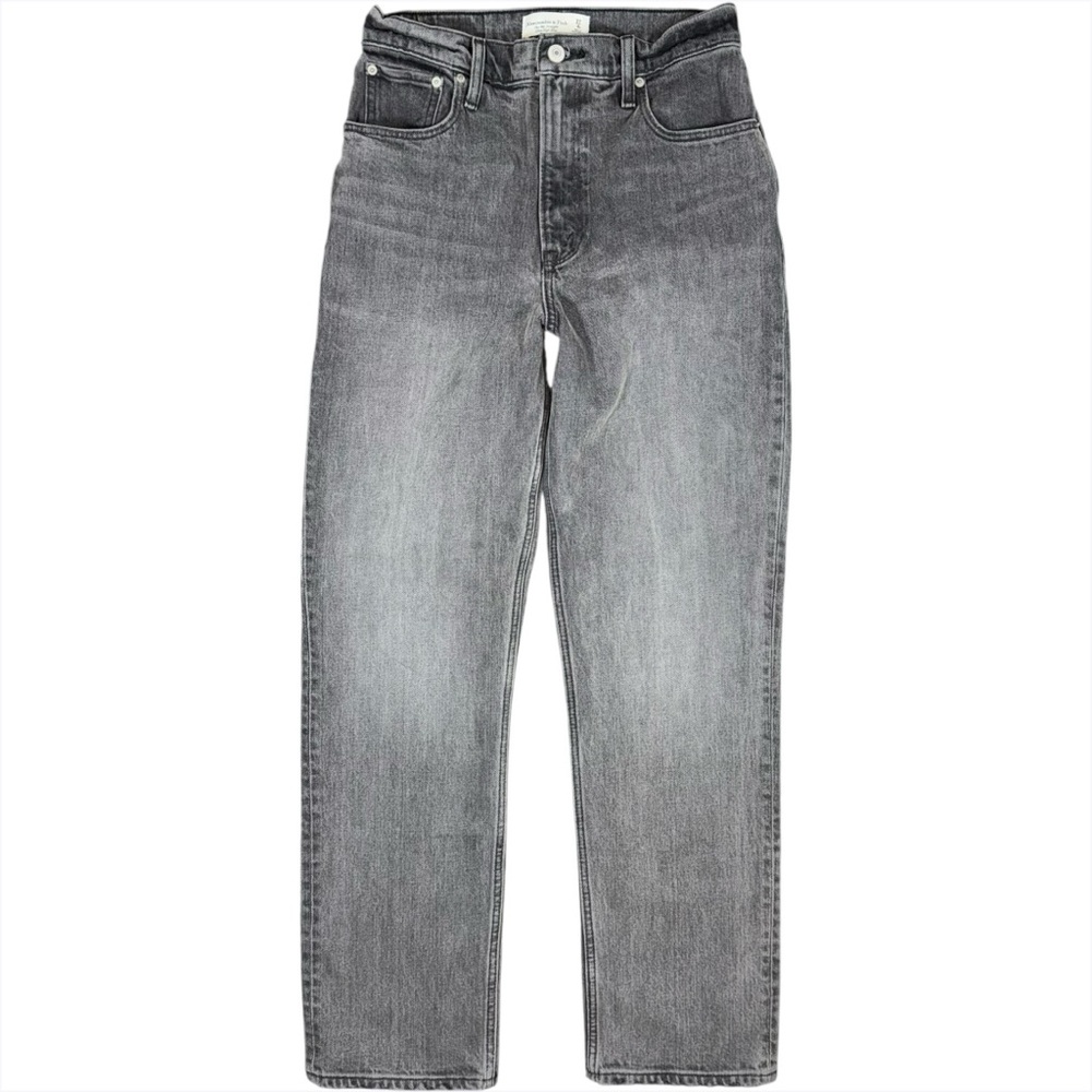 Abercrombie & Fitch 90s Straight Ultra High Rise Gray Jeans Women’s 27 / 4 R